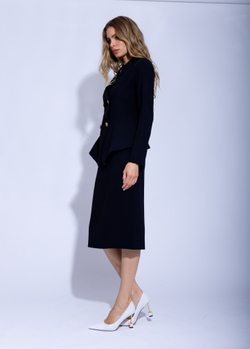 Женский черный элегантный костюм с двубортным жакетом