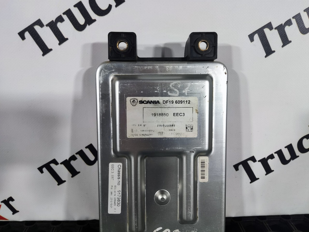 Блок управления ECU EEC3