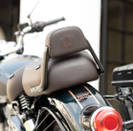 Подушка спинки для пассажира Royal Enfield, коричневая – Classic Reborn 350, арт. KXA00153