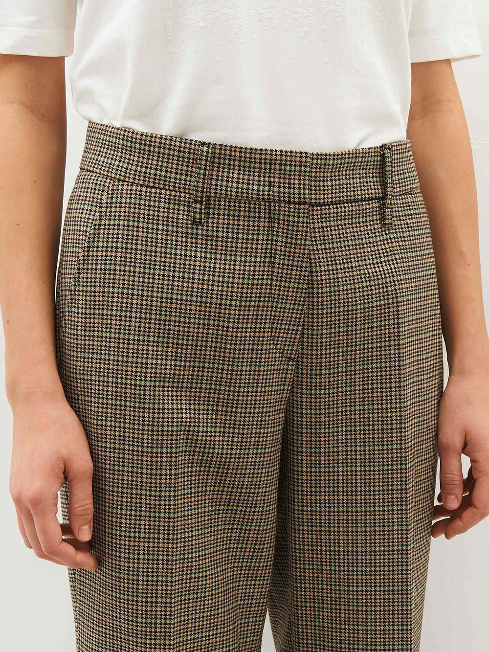 Брюки из полиэстера