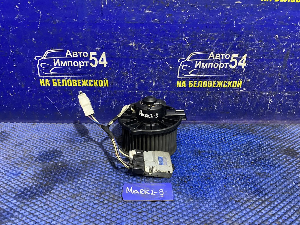 Моторчик печки TOYOTA MARK 2 1999