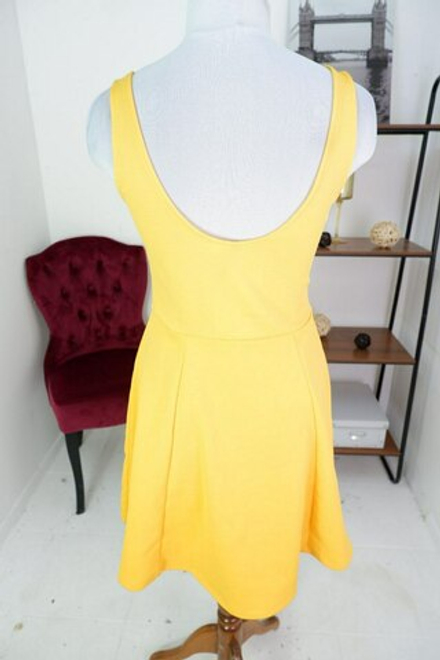 Платье H&M летнее 42 размер, новое