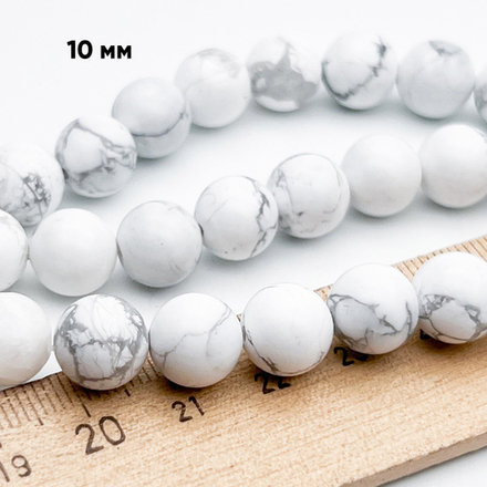 Магнезит бусины, диаметр около 10-10,1 мм, цена за 18-19 шт (1/2 нити)