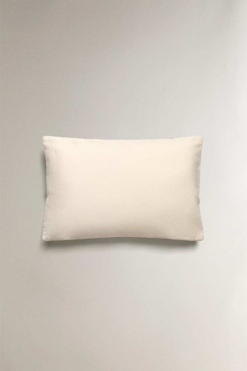 ZARA HOME ЧЕХОЛ ДЛЯ ДЕКОРАТИВНОЙ ПОДУШКИ  С ГЕОМЕТРИЧЕСКИМ УЗОРОМ, СВЕТЛО-БЕЖЕВЫЙ