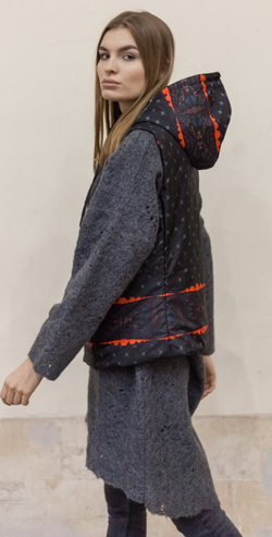 Двусторонний жилет "Синдбад", по мотивам живописи художника авангардиста Пауль Клее