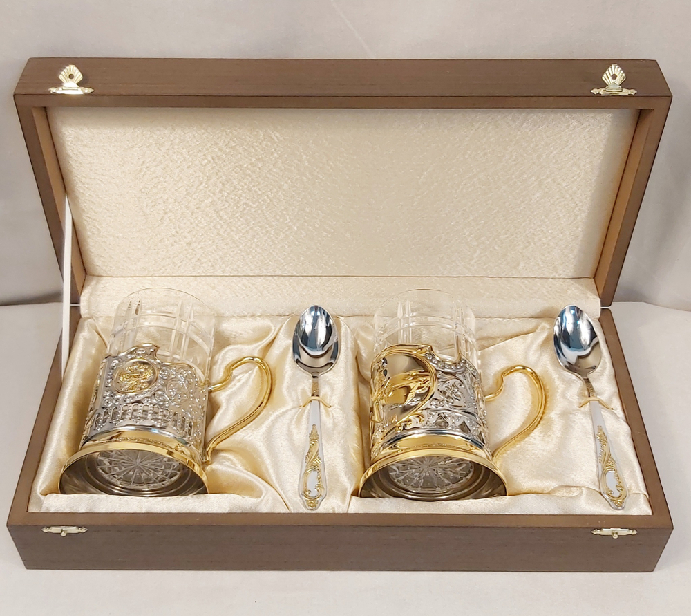 Набор подстаканников с позолотой Герб и Армия в фуляре