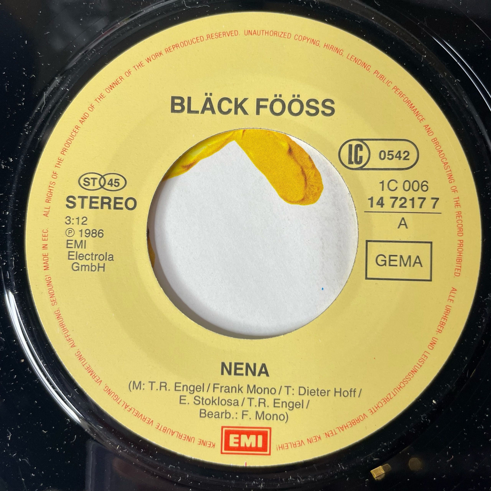 Винтажная виниловая пластинка 7 дюймов (маленькая пластинка) Black Fooss Nena (Германия 1986)