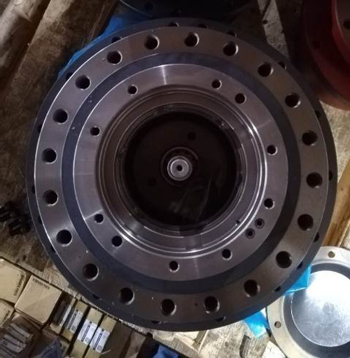 Редуктор хода JCB130