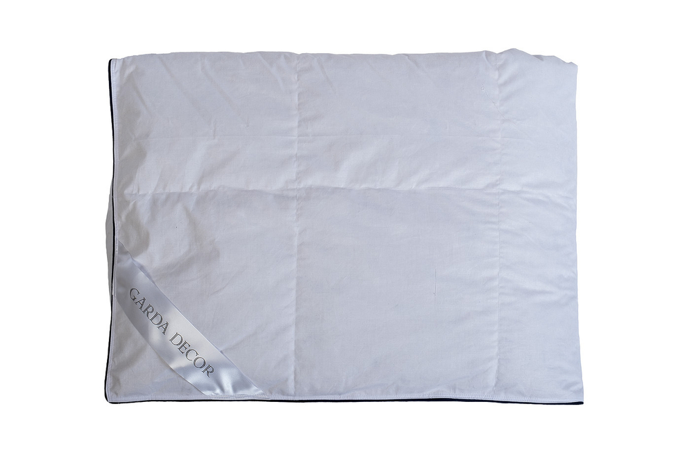 Одеяло всесезонное 140x205 Garda Decor Омега
