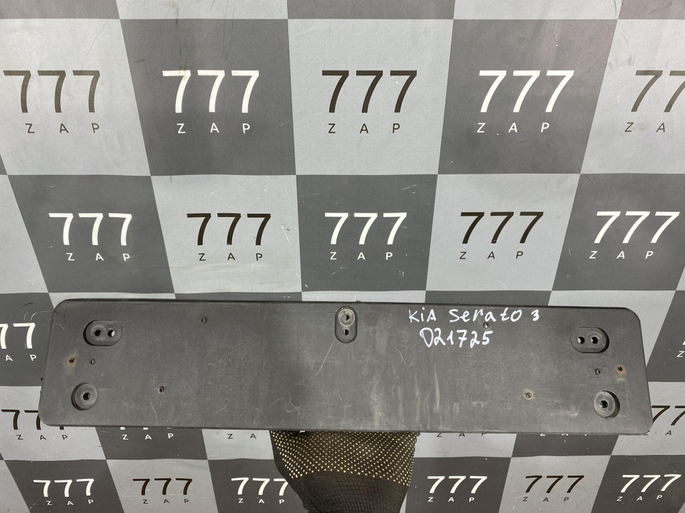 Площадка гос. номера Kia Cerato 3 (YD) 16-20 Б/У Оригинал 86519A7800