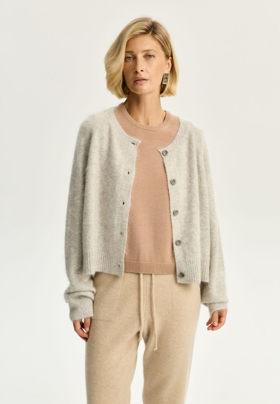 Кардиган укороченный базовый