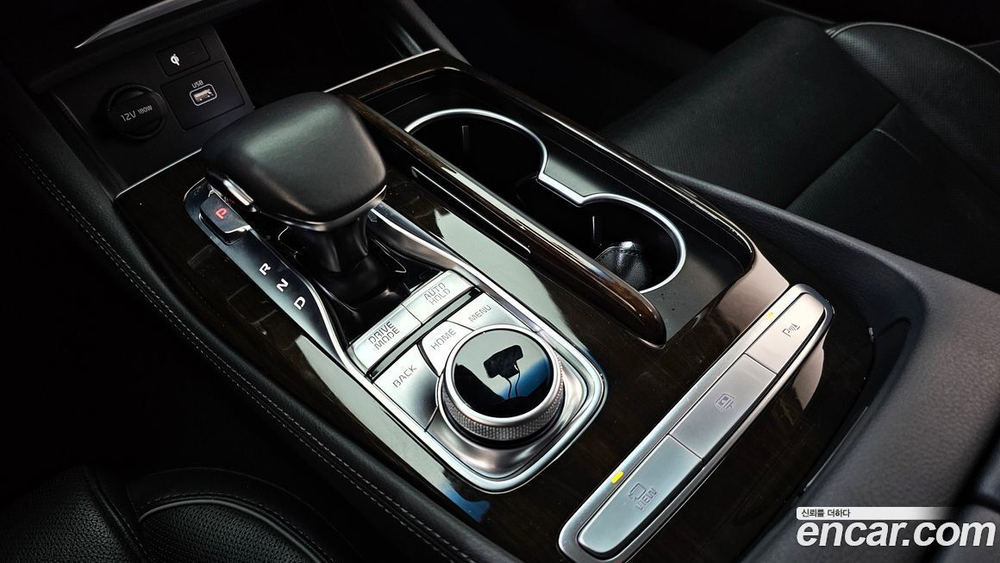 Kia The K9 (Quoris/K900) 3.8 GDI AWD (02.2020)