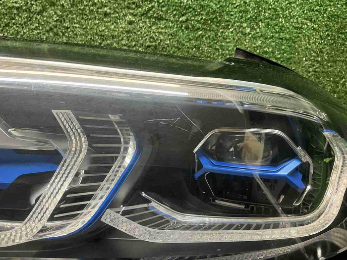 Фара левая BMW X7 G07 (2019-2022) Laser Light