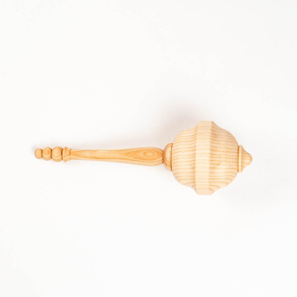 Деревянная погремушка из дерева сибирский кедр с наполнителем из пшена 0+ WT7