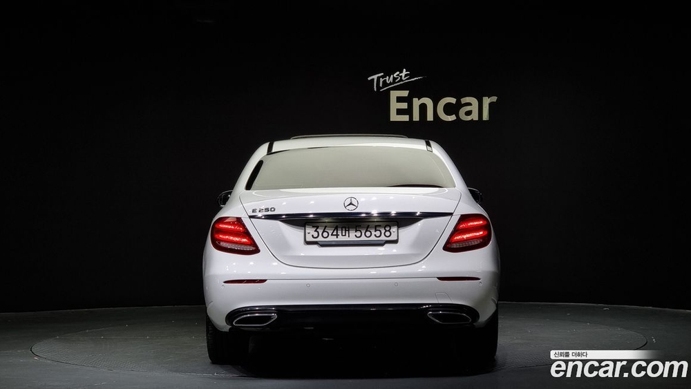 Mercedes-Benz E-Class W213 E250 Avangarde (05.2020)