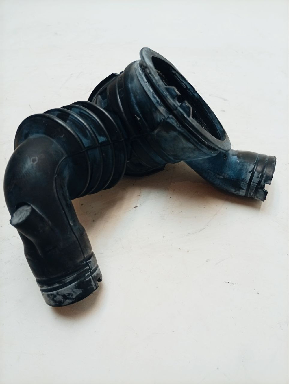 S1WTF3002A кт14 Сливной патрубок к стиральной машине Bosch Siemens б/у