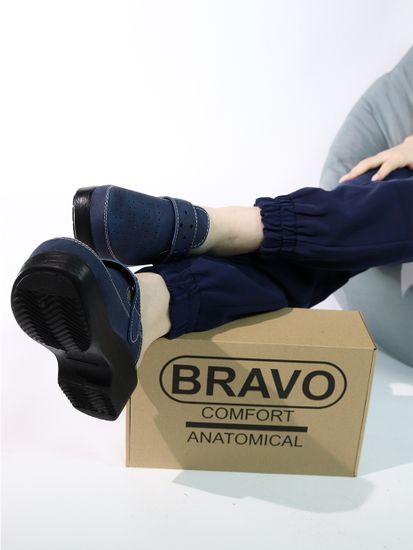 501 | "Natasa" | Темно-синие женские медицинские сабо с закрытым носом