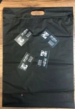 Пакет слайдер черный матовый с вырубной ручкой 35*45 см 60 мкм