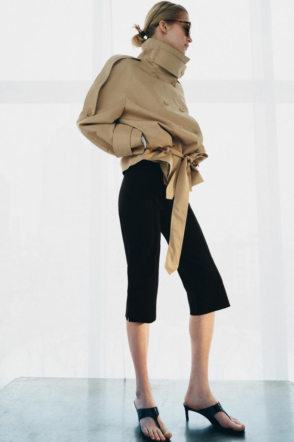 ZARA КОРОТКИЙ ТРЕНЧ С ВЫСОКИМ ВОРОТНИКОМ — ZW COLLECTION, БЕЖЕВЫЙ