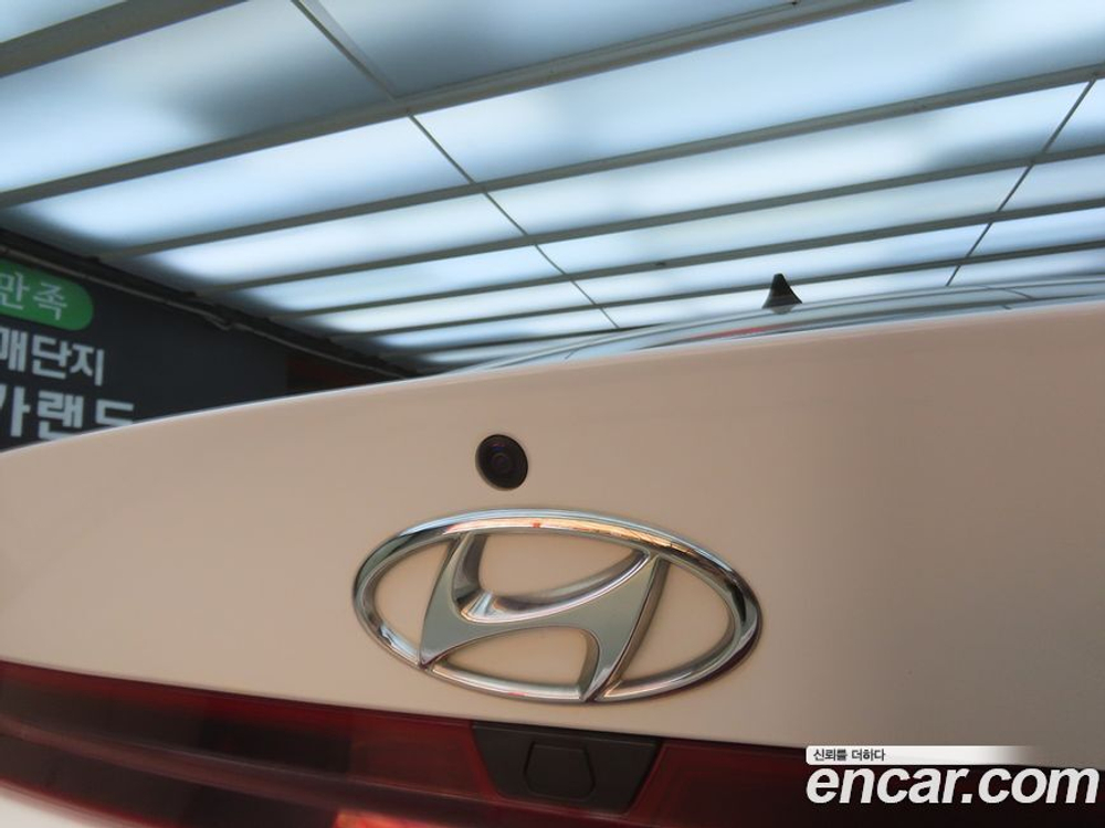 Hyundai Avante (CN7) 1.6 (11.2020)