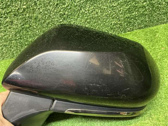 Зеркало левое Toyota Camry xv70 (17-24) 8 конт