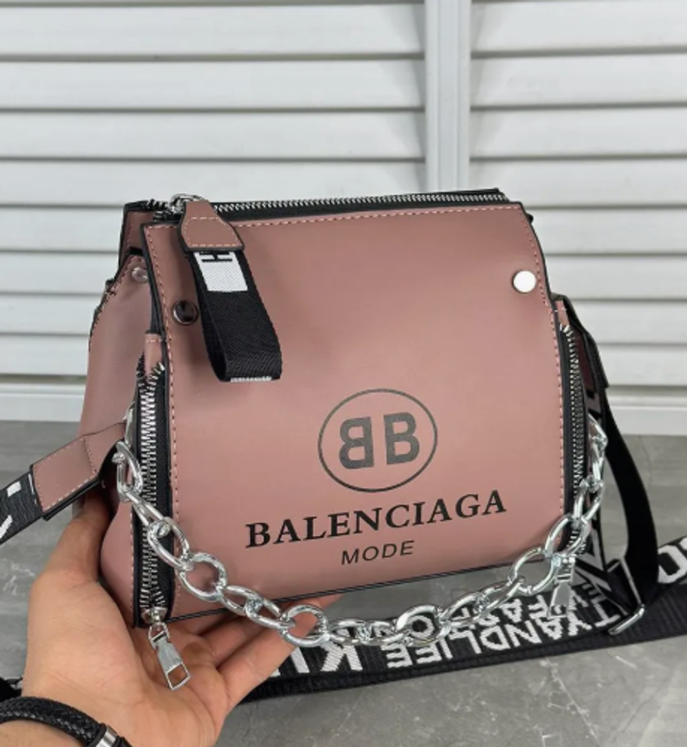 Сумка Balenciaga стильная