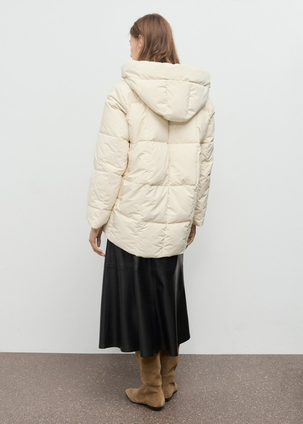 Стеганая куртка с капюшоном