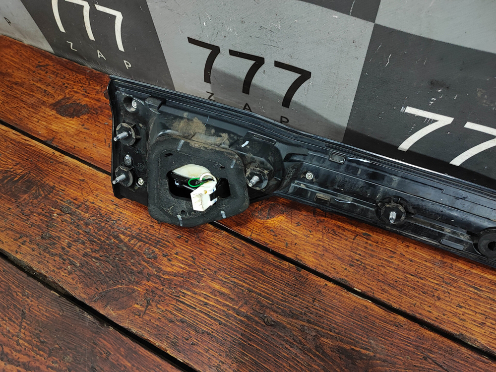 Фонарь задний центральный Chery Tiggo 7 Pro Max 24-нв Б/У Оригинал 605000654AA