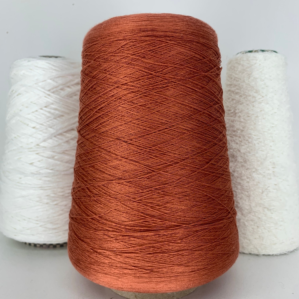 SLOWSILK- Botto Giuseppe; 100% шелк; 3000м/100гр; col.HB613/11909B, цвет: темно-коралловый Есть бобинка: 284гр
