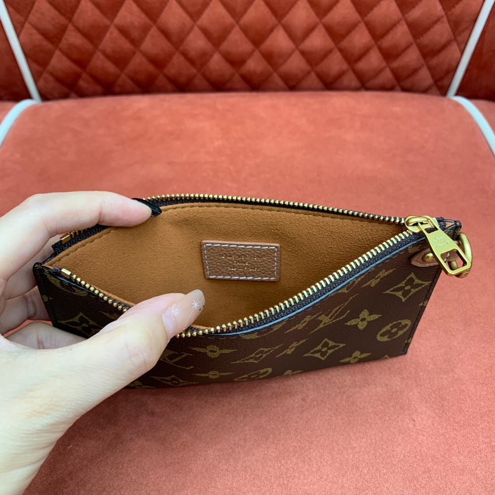 Louis Vuitton Low Key Cookie MM