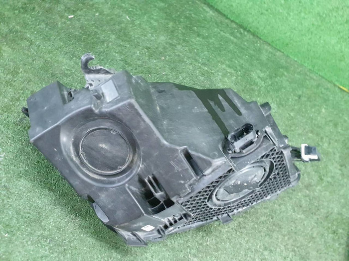 Битая Фара левая Mercedes GLC X253 (2019-2022) LED