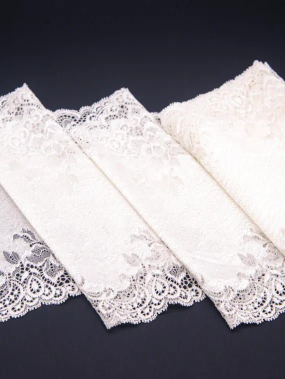 03-168 Кружево эластичное 23 см, айвори 004