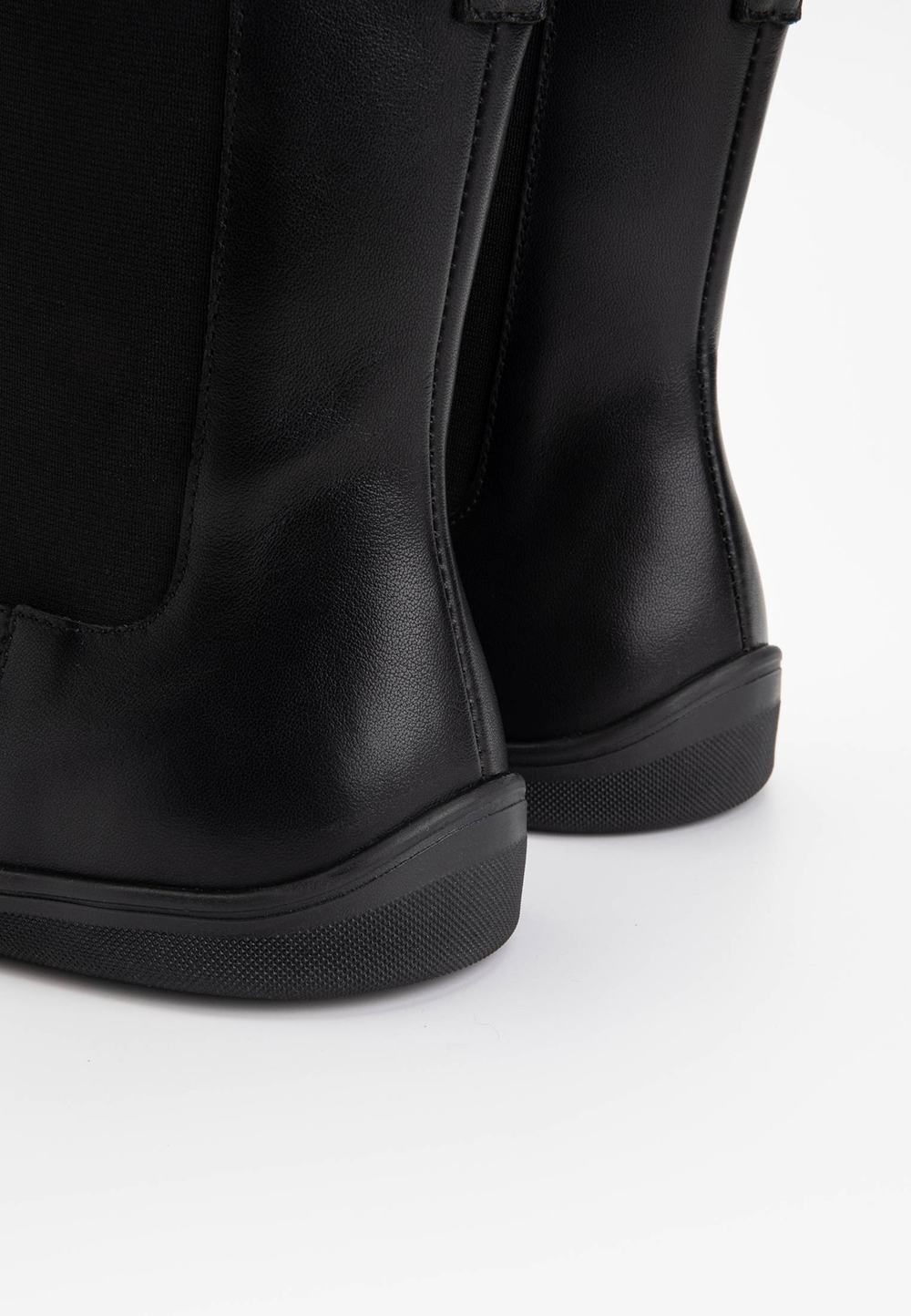 Ботинки // Gia // Black