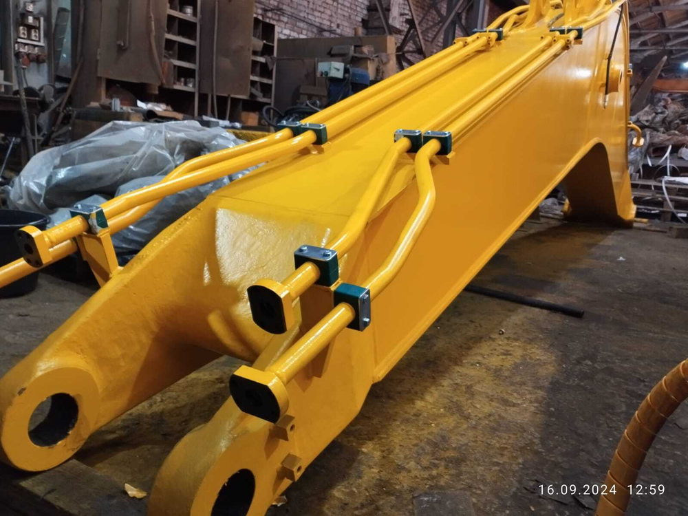 Стрела с гидроразводкой 20Y-70-43121