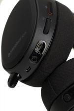Наушники с микрофоном SteelSeries Arctis Pro