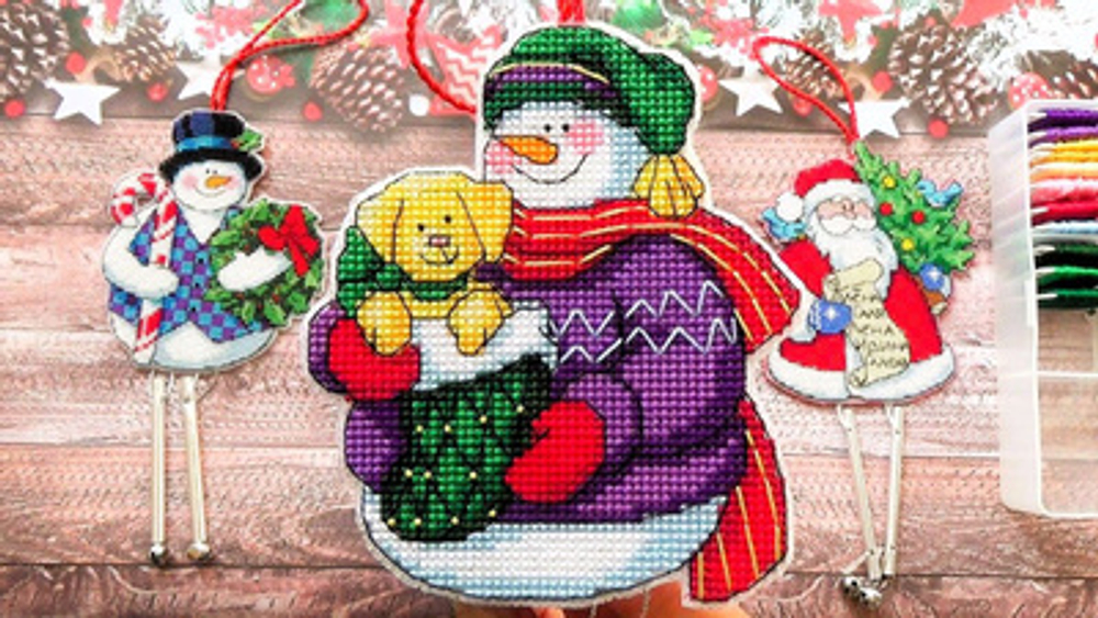 "Рождественский снеговик с щенком"-08769 вышивка