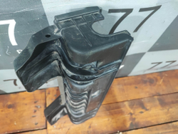 Дефлектор радиатора левый Hyundai Solaris 2 (HCR) 17-нв Б/У Оригинал 25321H5100