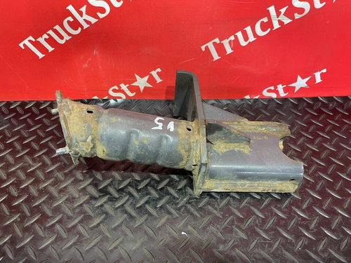 Кронштейн усилителя бампера правый