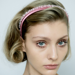 Ободок розовый со стеклянными бусинами