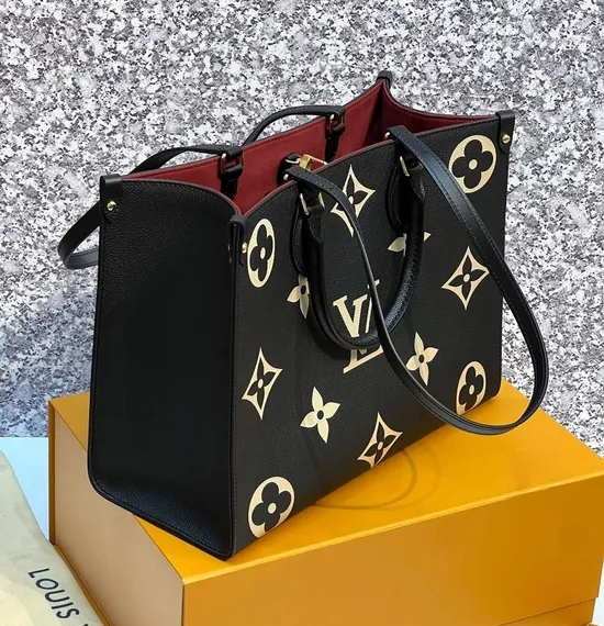 Сумка Louis Vuitton Onthego черный/бежевый
