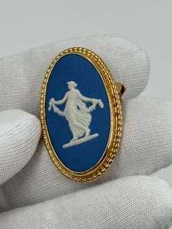 Брошь Wedgwood