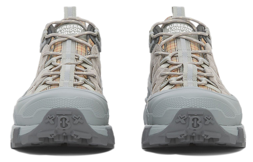 Burberry Arthur