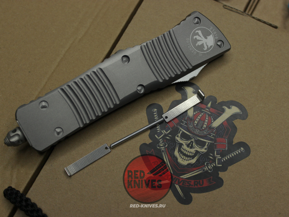 Нож Microtech Troodon D/E Gray Apocalyptic А+++ 142-1NC - графитовая рукоять + доп. пружина