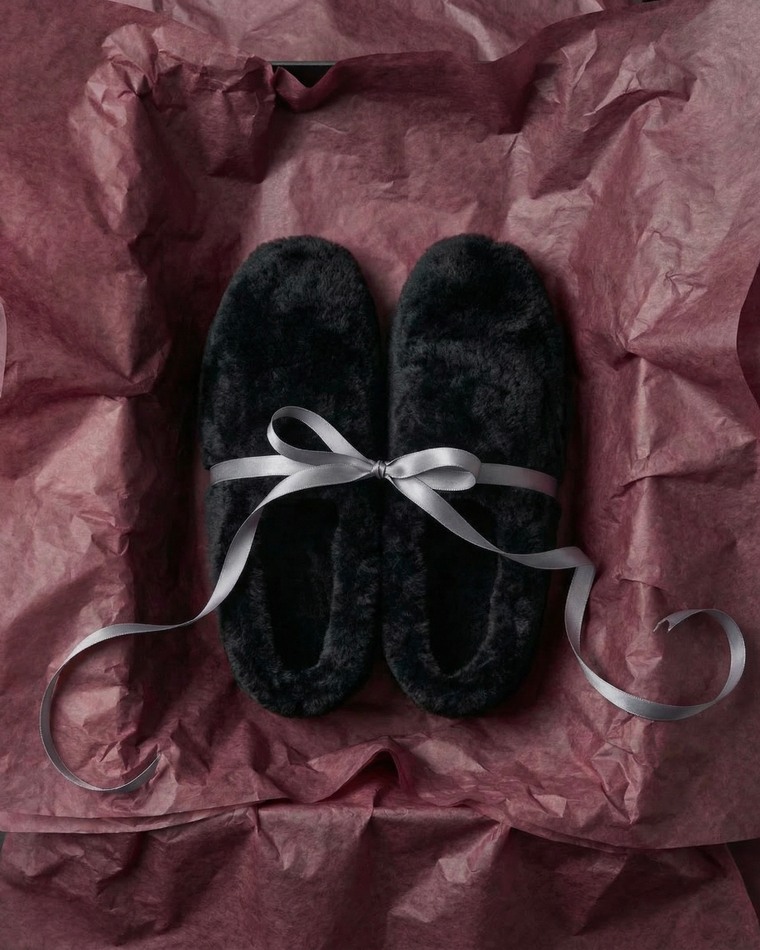 Балетки из натурального меха черный