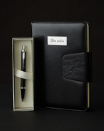 Подарочный набор с гравировкой: Ежедневник и Шариковая ручка Parker IM Metal Black CT 