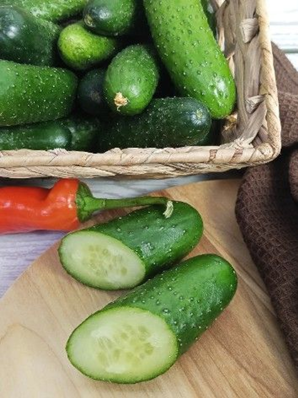 Огурцы Кураж 500 - 600 гр.