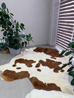 Коровья шкура на пол натуральная. 200 х 190 см