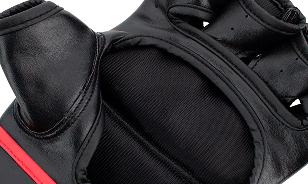 UFC Перчатки MMA тренировочные 6 унций чёрные S/M