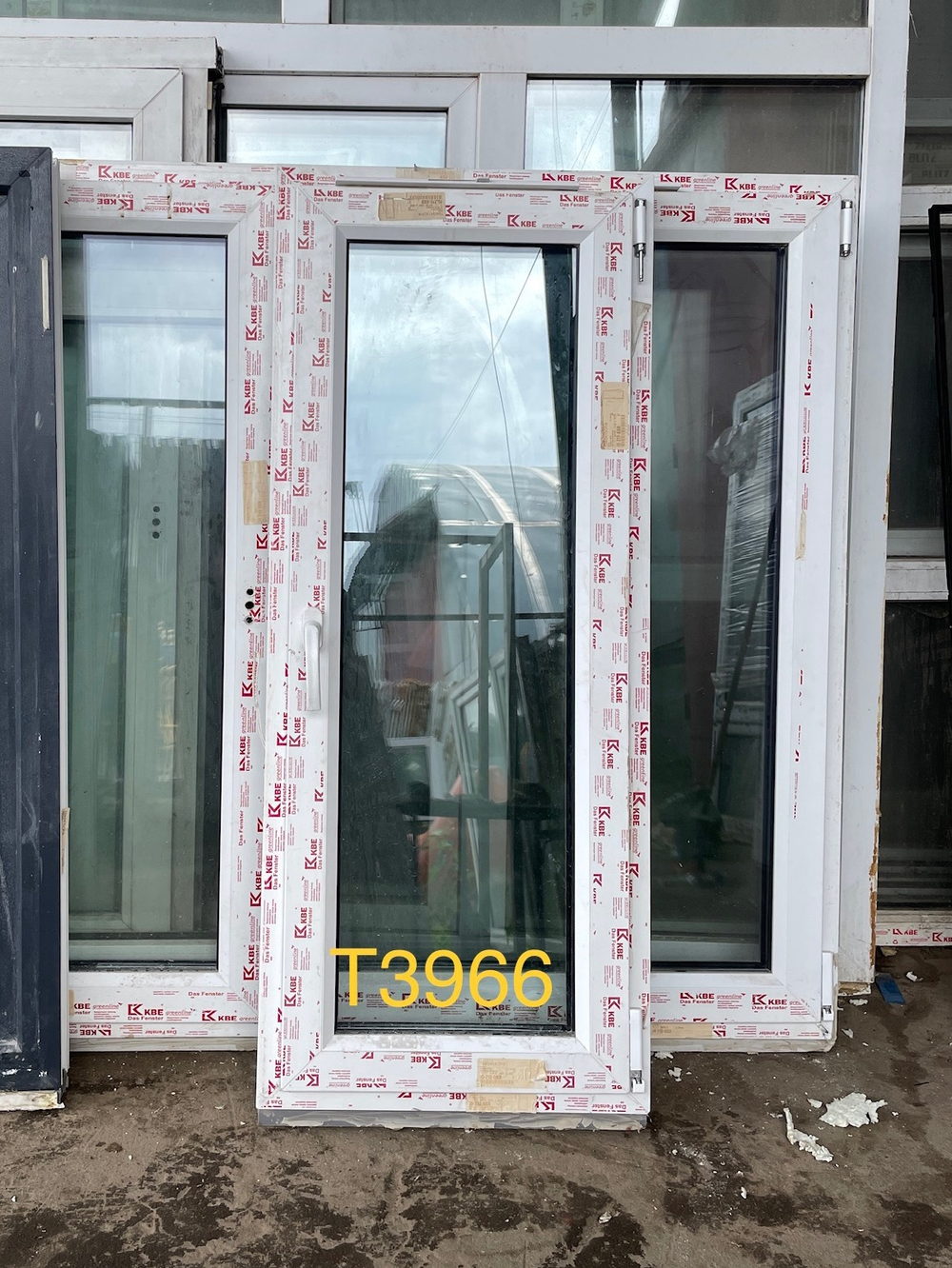 Окно Пластиковое Б/У 134(в) х 55(ш)