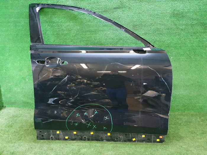 Дверь передняя правая Genesis GV70 (2020-н.в.)